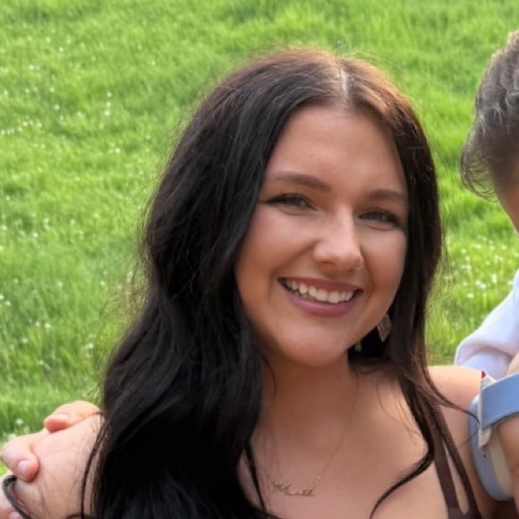 ella_kempf